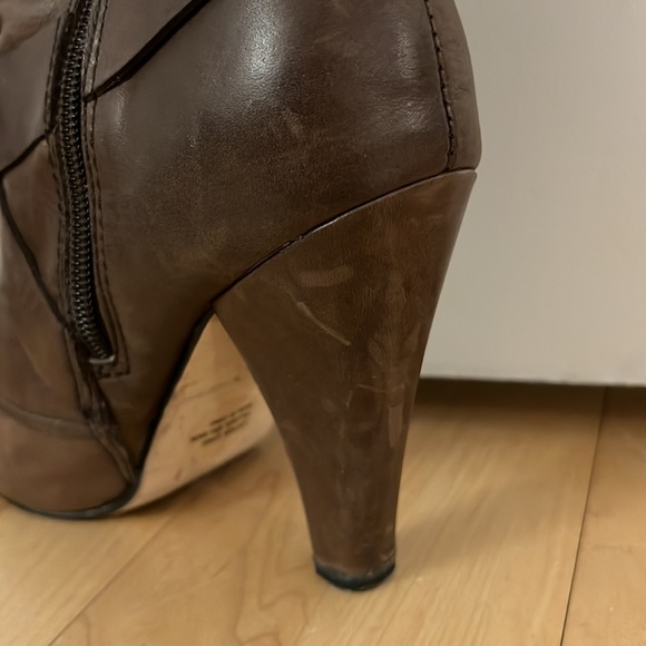 Seychelles Suspence Tall Boot in Dark Brown Size 8 - Picture 8 of 8